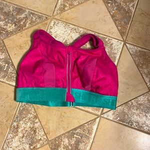 Shefit sports bra
